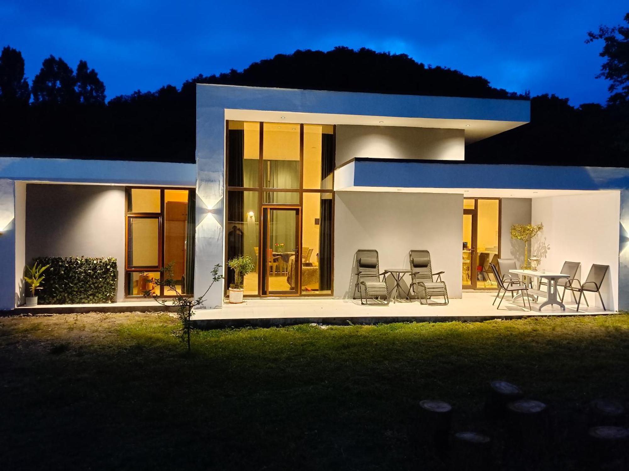 Harmony Hideaway *
